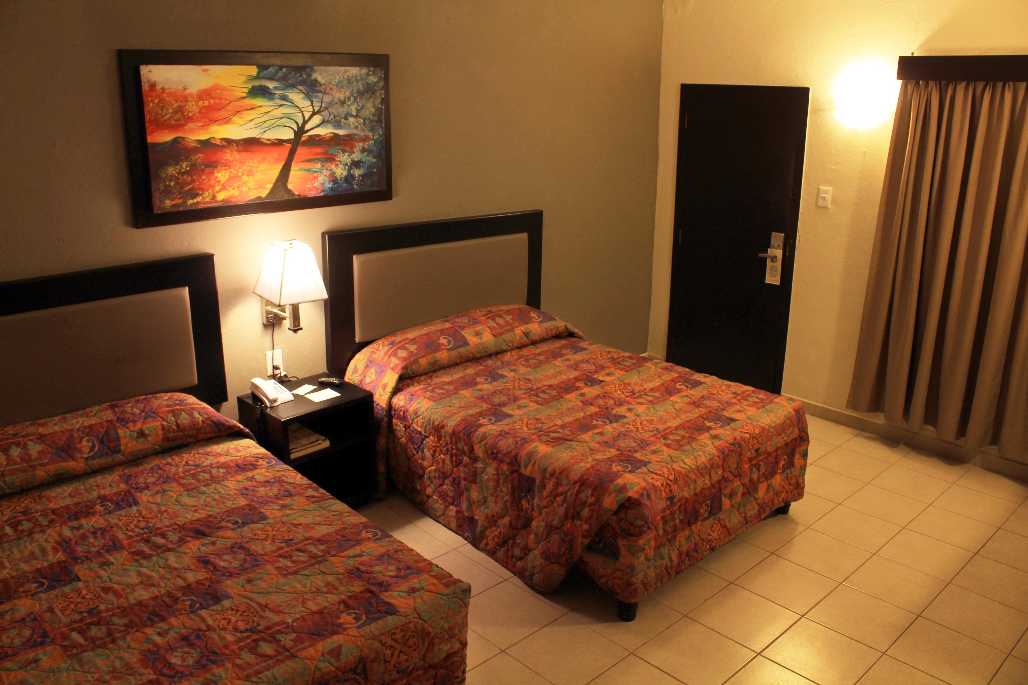 Hotel La Siesta Malecon Mazatlan Bagian luar foto