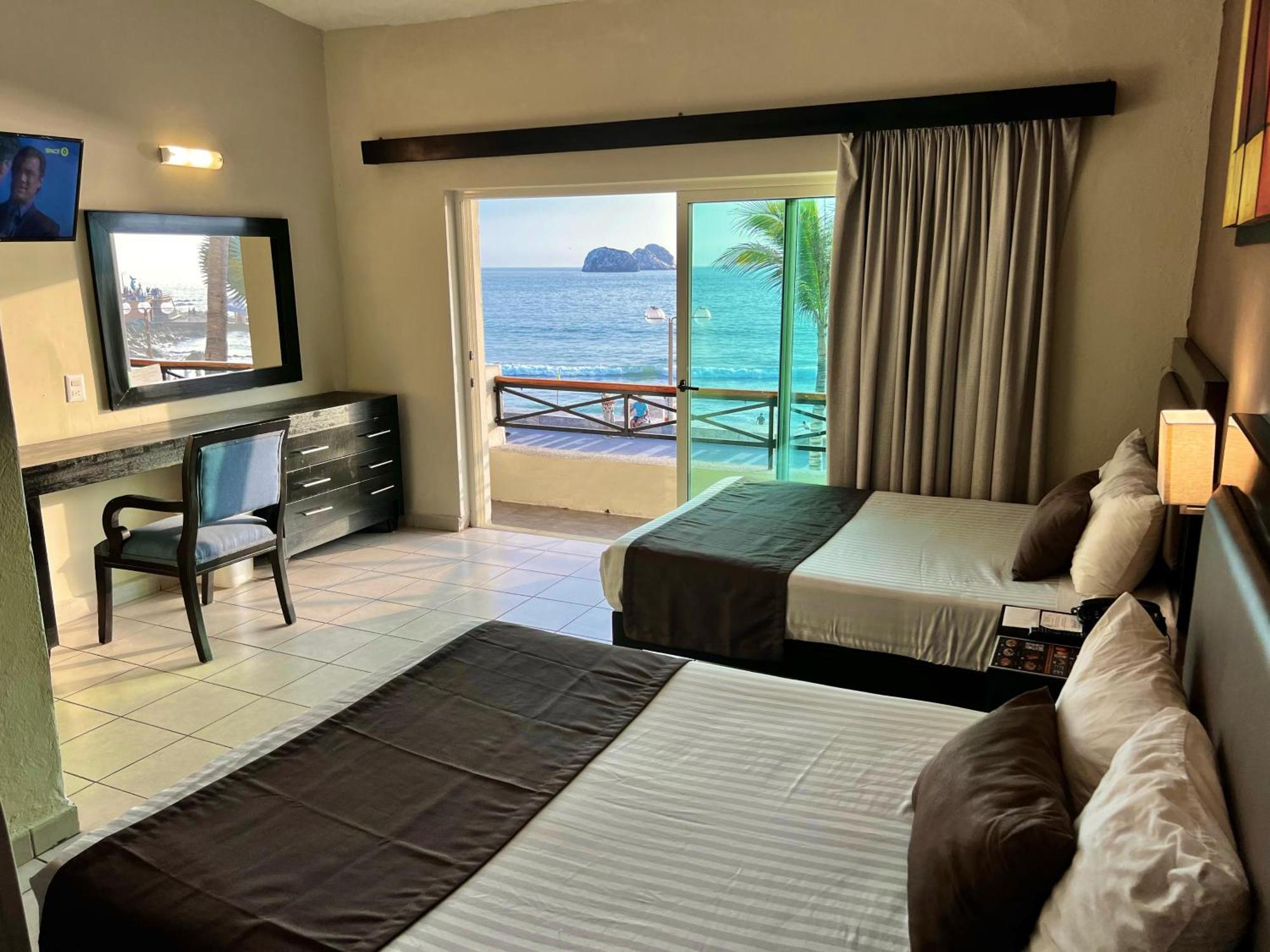 Hotel La Siesta Malecon Mazatlan Ruang foto