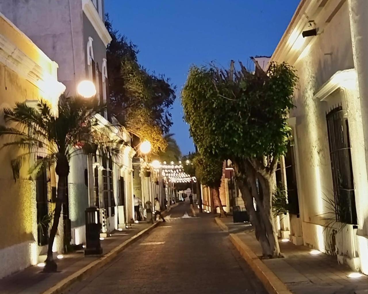 Hotel La Siesta Malecon Mazatlan Bagian luar foto