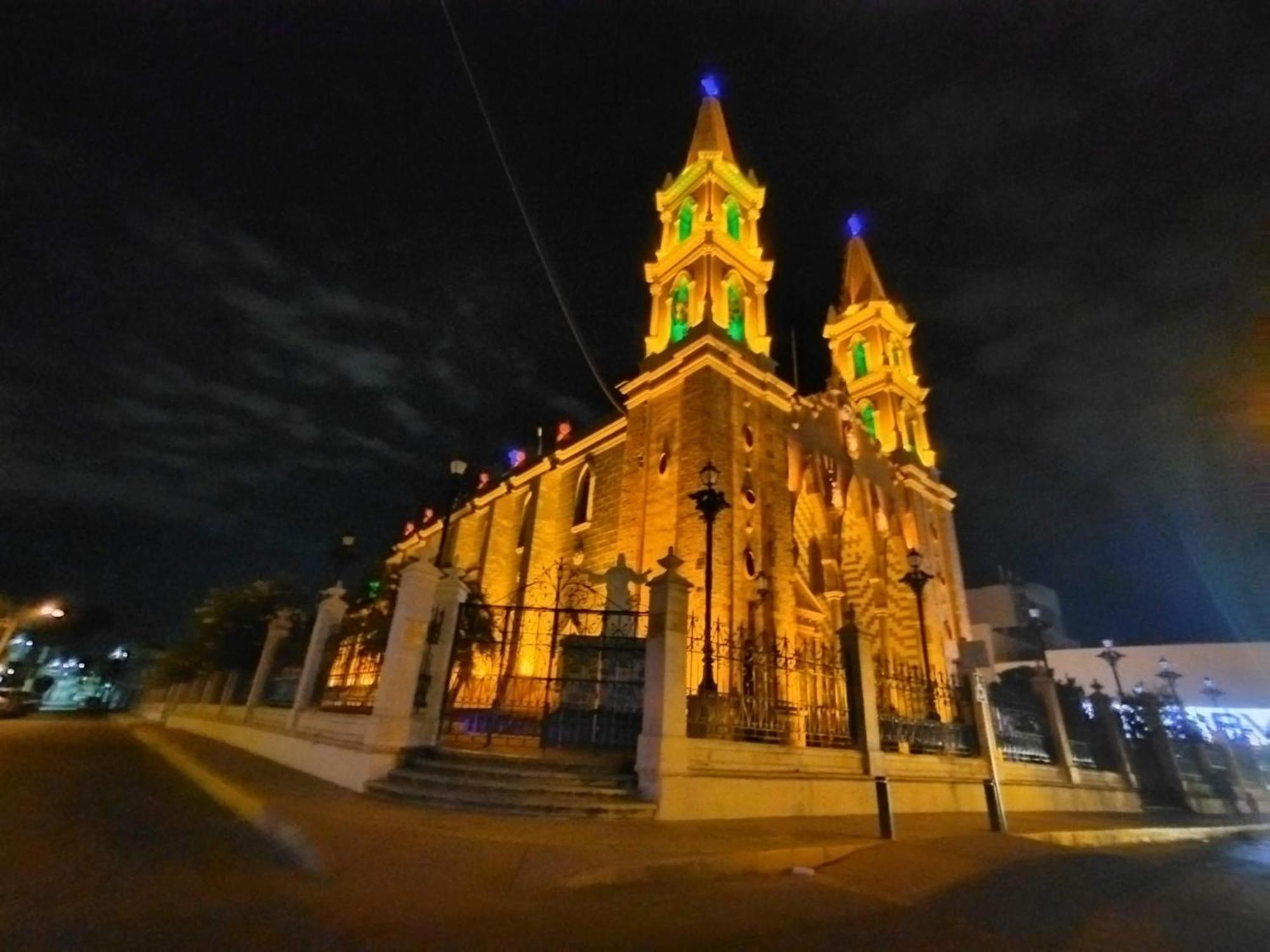 Hotel La Siesta Malecon Mazatlan Bagian luar foto
