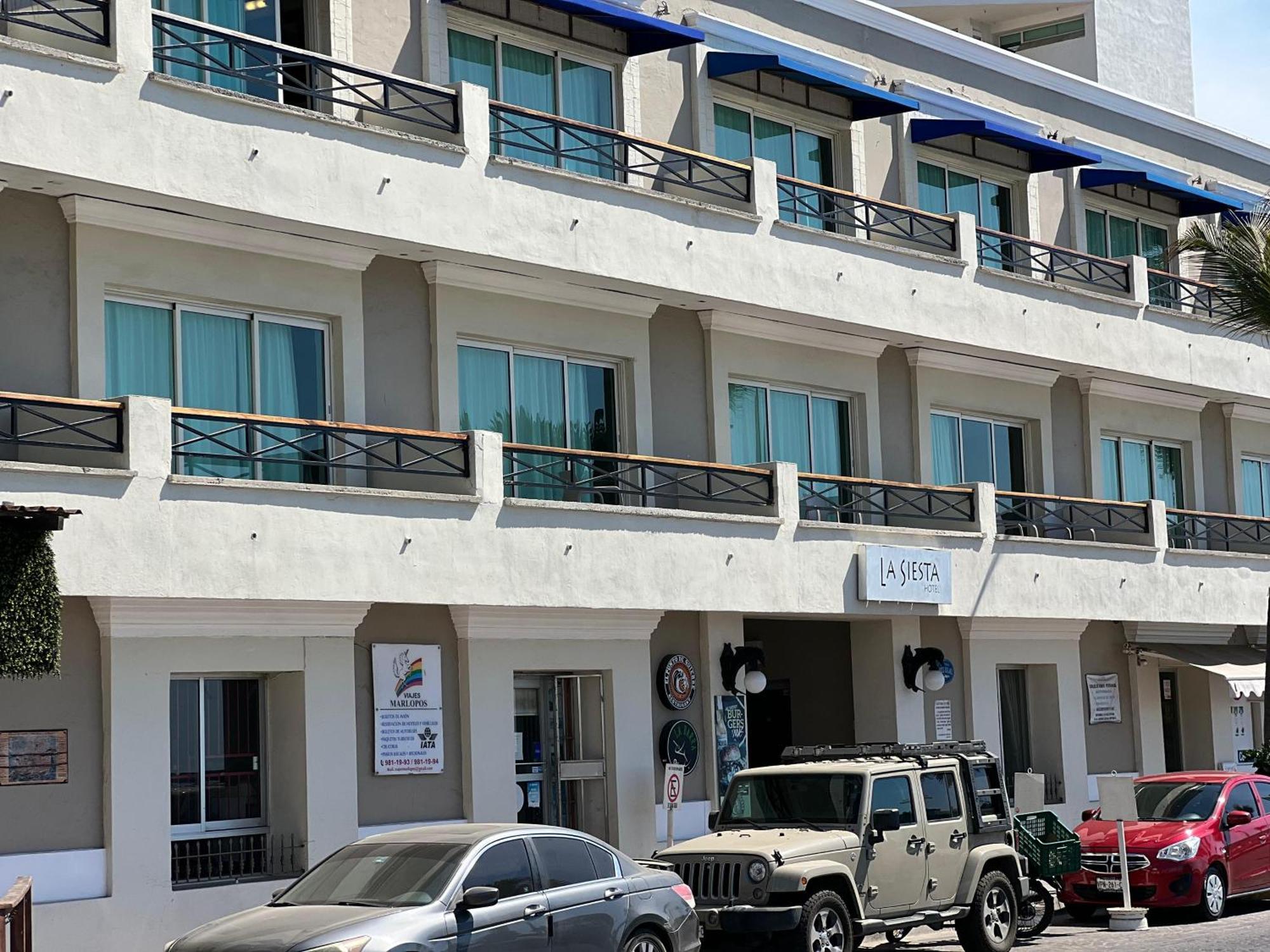 Hotel La Siesta Malecon Mazatlan Bagian luar foto