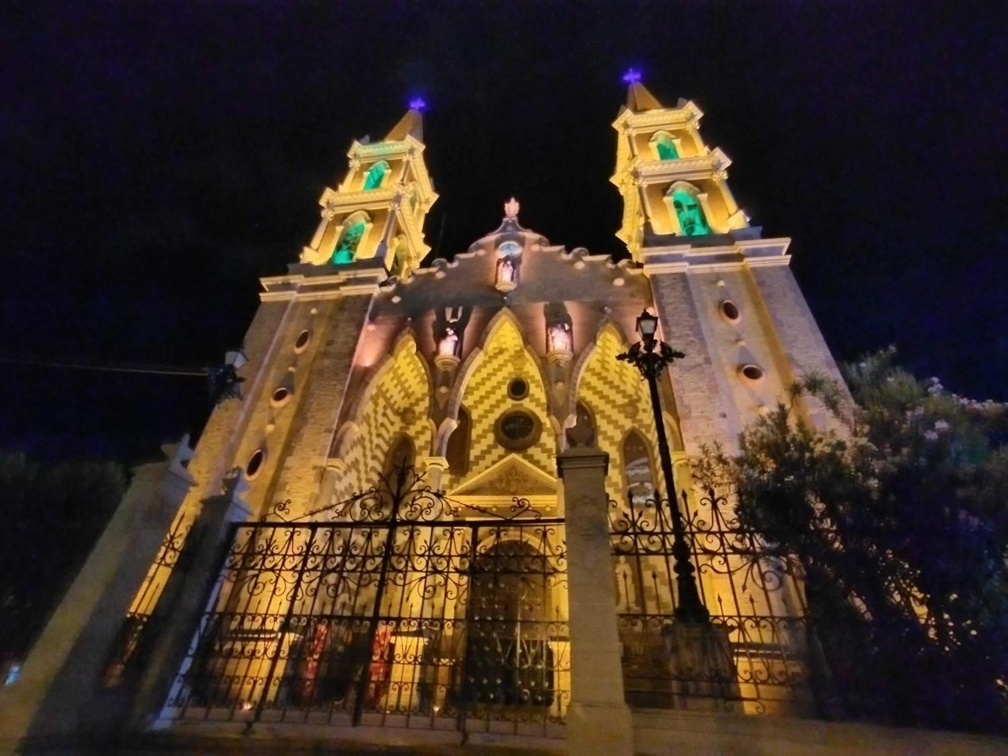 Hotel La Siesta Malecon Mazatlan Bagian luar foto