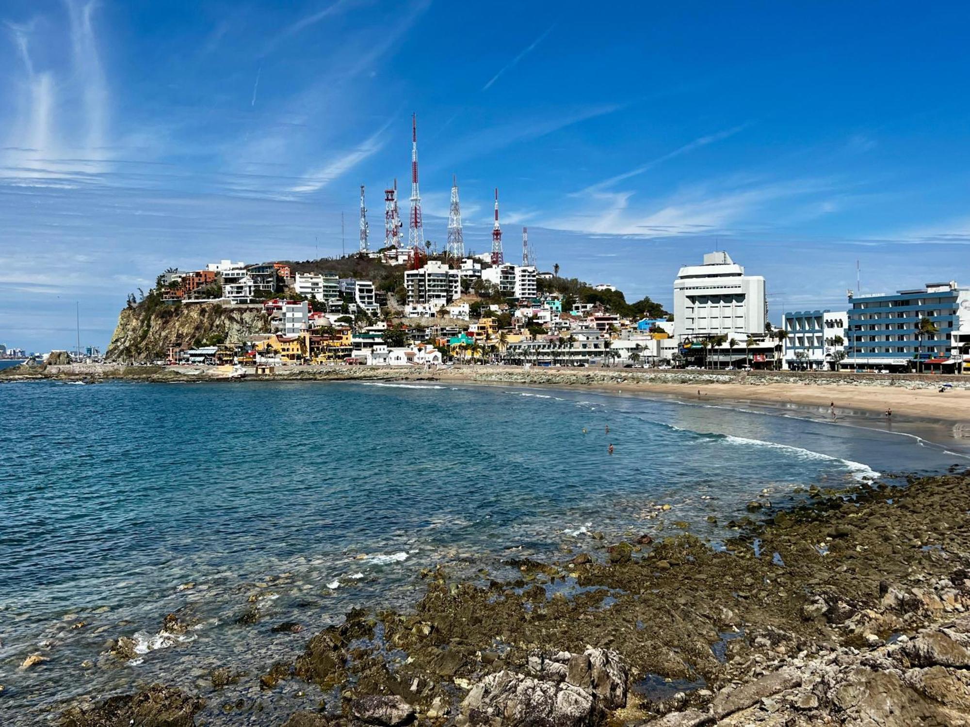 Hotel La Siesta Malecon Mazatlan Bagian luar foto